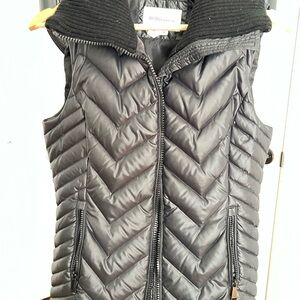 BCBGMaxAzria Black Veste